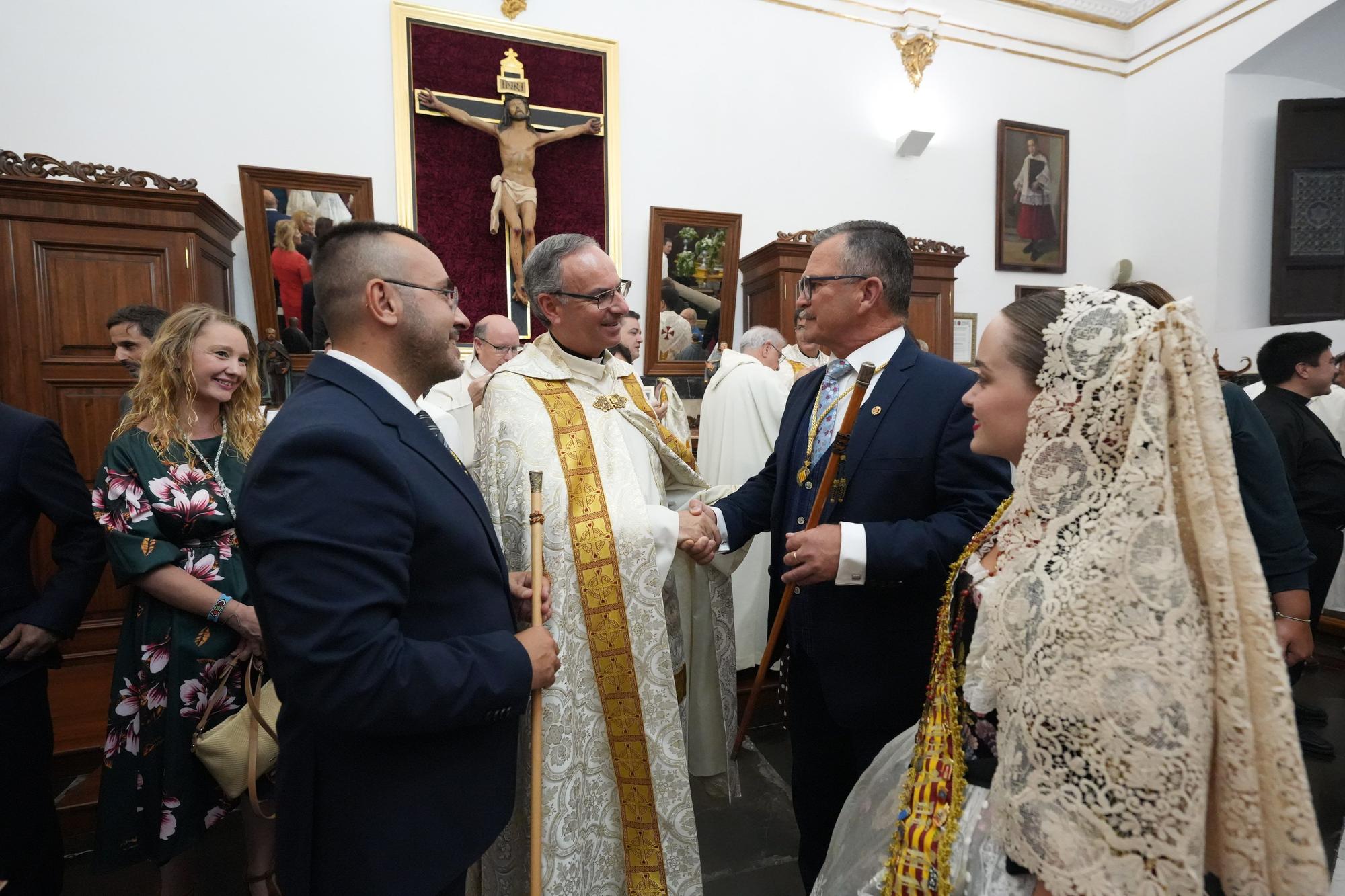 Fiestas en Vila-real: Misa y procesión en la Arciprestal