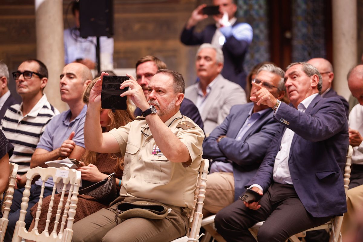 La BLET se presenta en Sevilla como proyecto tractor de inversiones