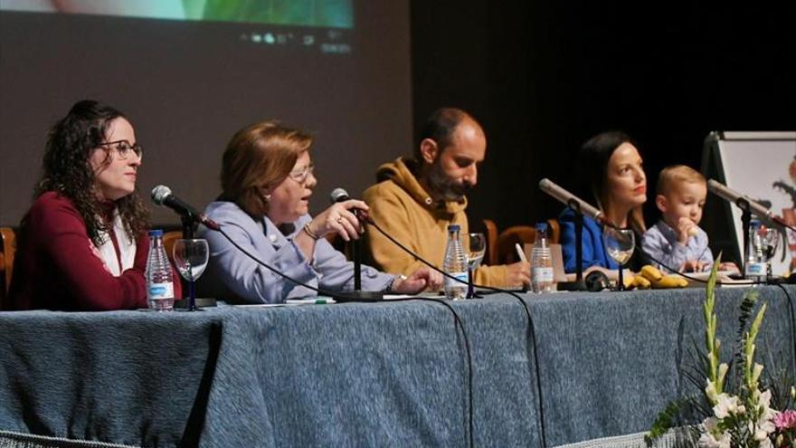 Abordan la actitud de los padres con sus hijos