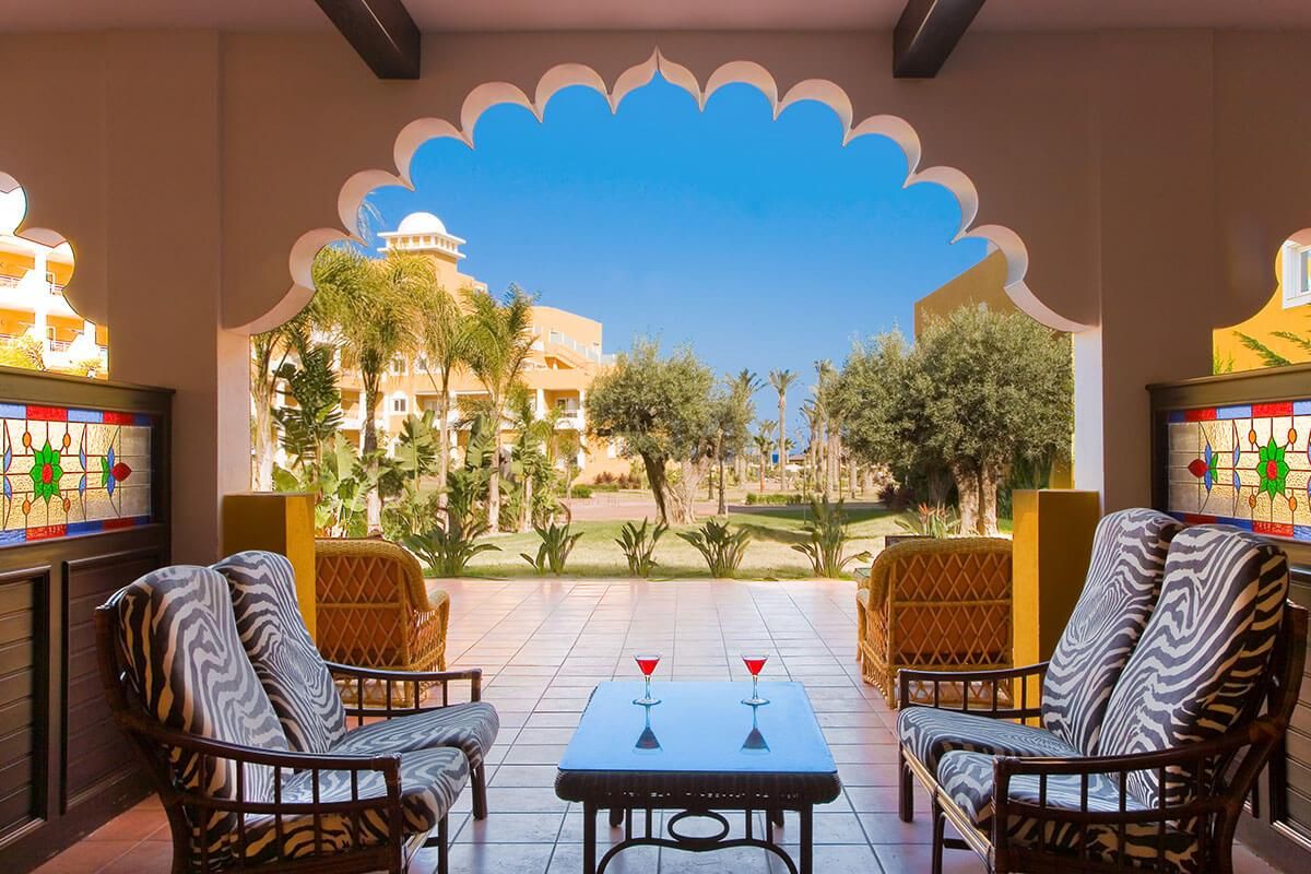 Almería tiene uno de los mejores hoteles familiares de Andalucía: con baños árabes, spa, piscinas con toboganes y habitaciones “enormes”