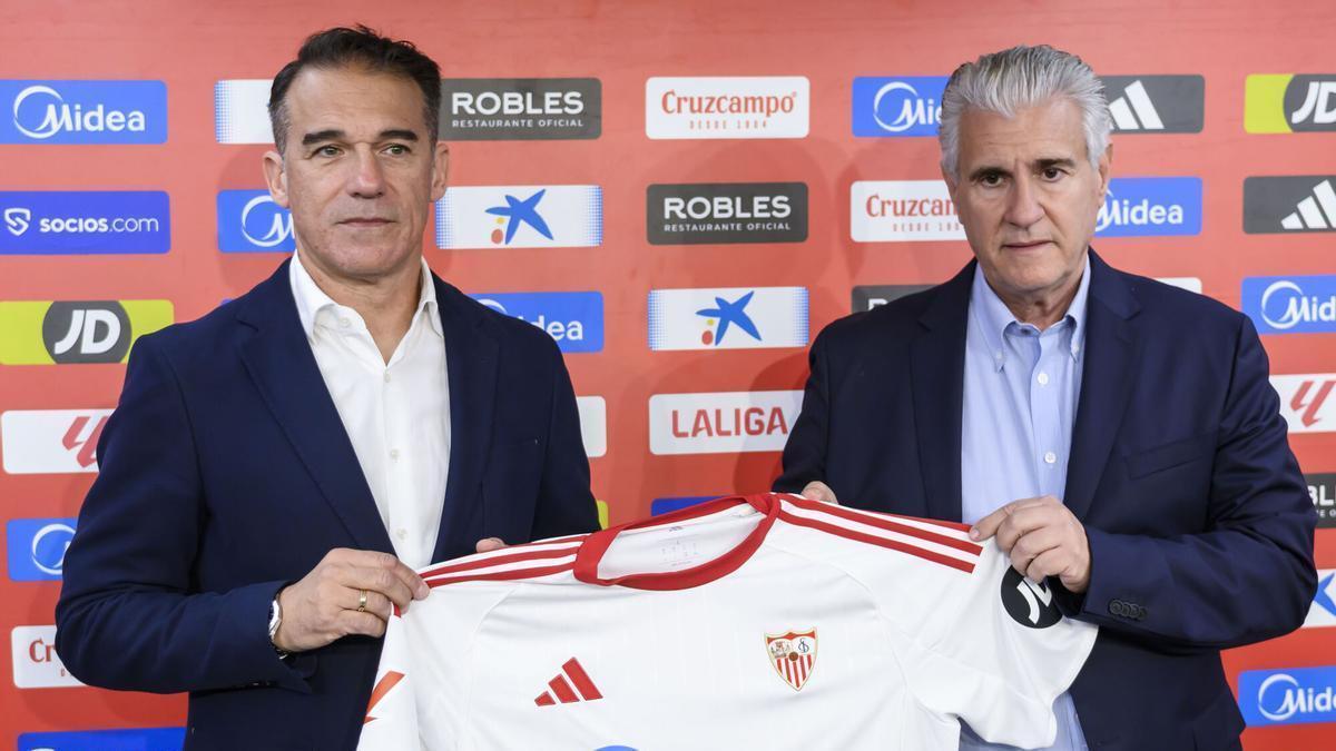 Vídeo | Presentación oficial de Luis García Plaza como nuevo técnico del Sevilla FC