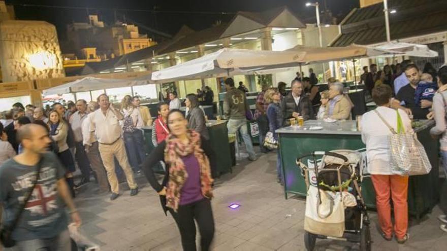 La plaza Santa Clara acoge hasta el domingo una nueva «Muestra de Tapas»