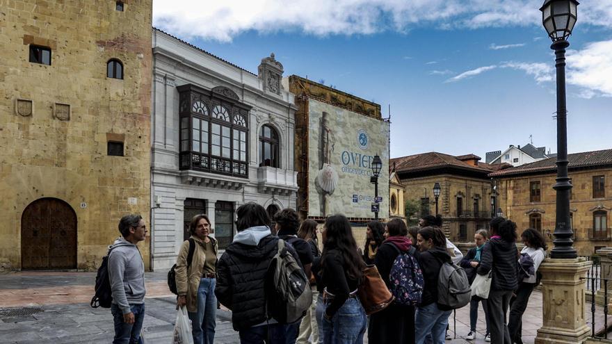 Cuatro de cada diez turistas identifican ya Oviedo como el origen del Camino de Santiago