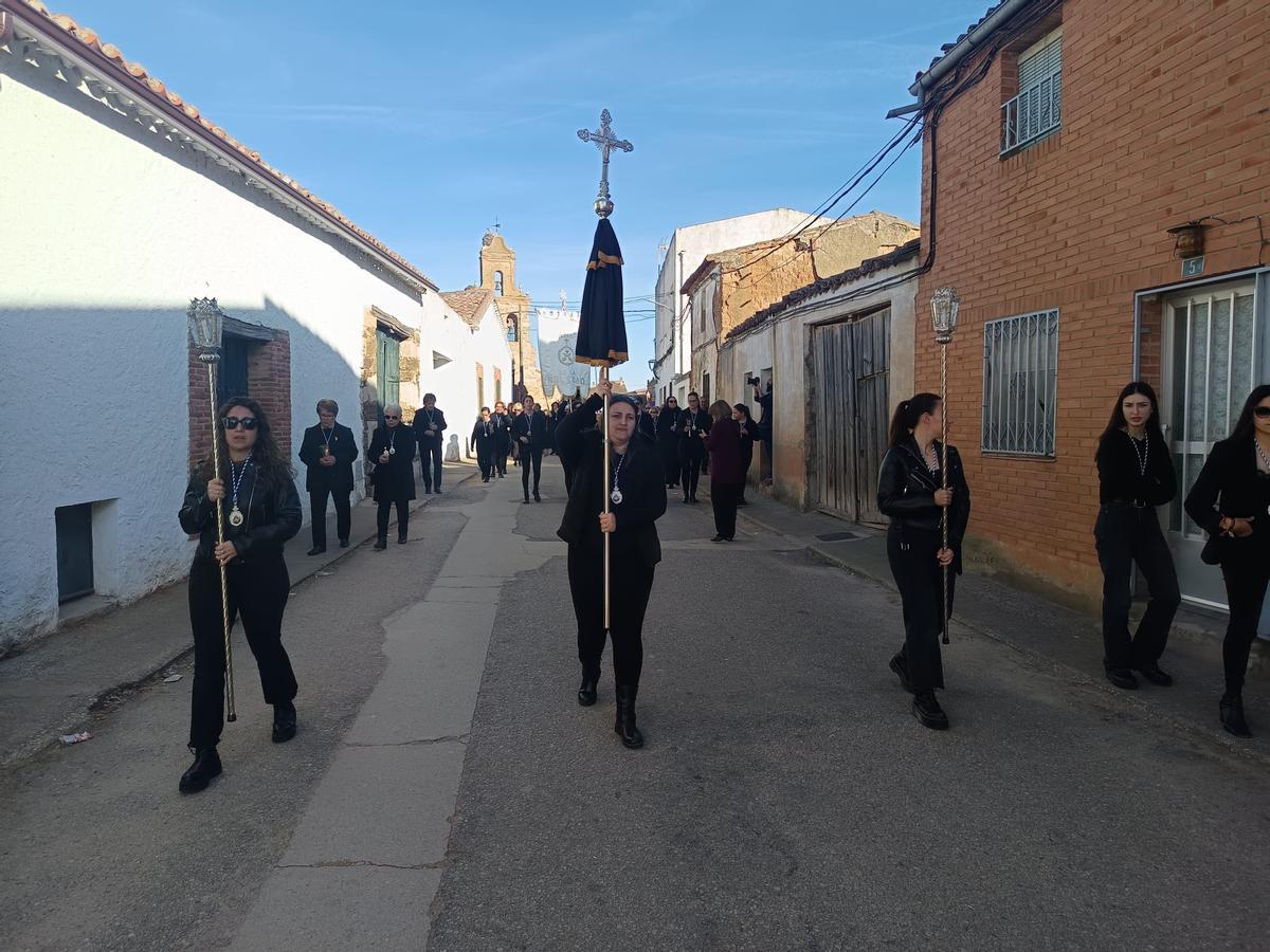 GALERÍA| La procesión de La Soledad de Manganeses de la Lampreana en imágenes