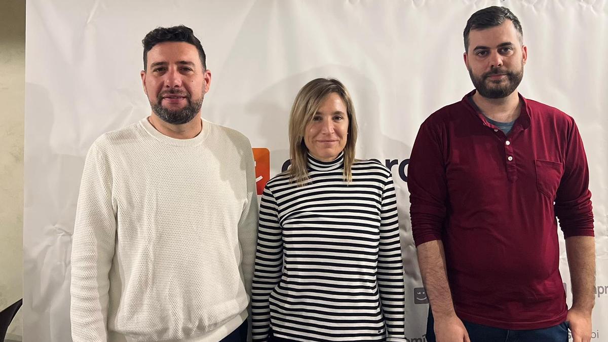 Los tres ediles de Compromís durante el acto en el que han hecho balance de su gestión en 2025