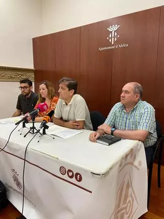 Alzira inicia los actos del "Any Jaume I" con visitas escolares al Archivo Municipal y un ciclo de conferencias