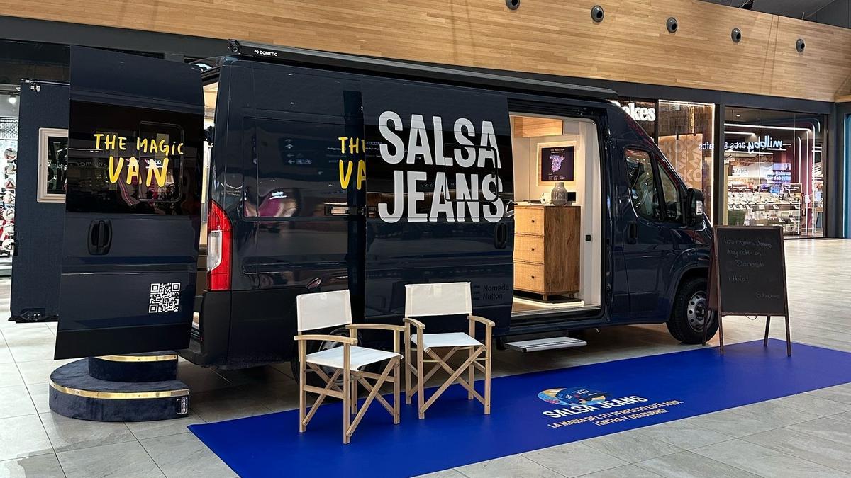 La furgoneta probador 'The Magic Van' estará en el Centro Comercial Westfield Glòries el viernes 9 y el sábado10 de mayo.