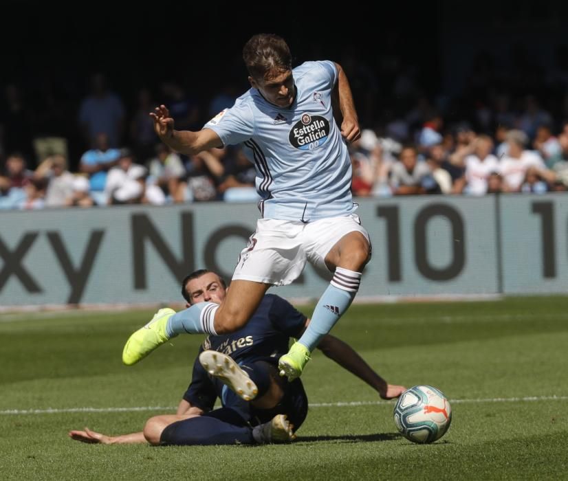 Las fotos de las mejores acciones del partido que terminó con derrota para los vigueses en Balaídos (1-3).