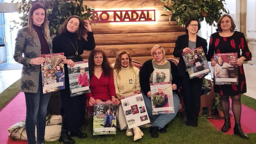 Carmela Silva, con las protagonistas de la campaña Elas son a forza do Nadal.