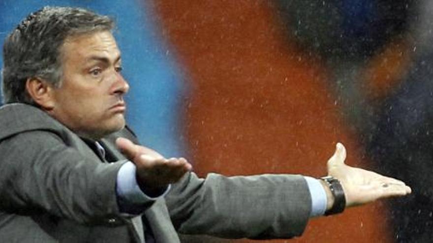 Mourinho, durante un encuentro de Liga.
