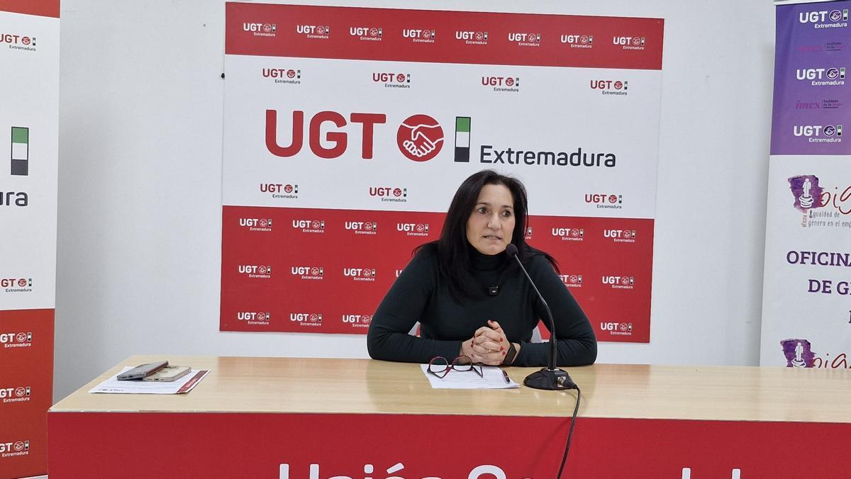 La vicesecretaria general de UGT Extremadura, Montserrat Marcos Sánchez, sobre la brecha salarial de género.