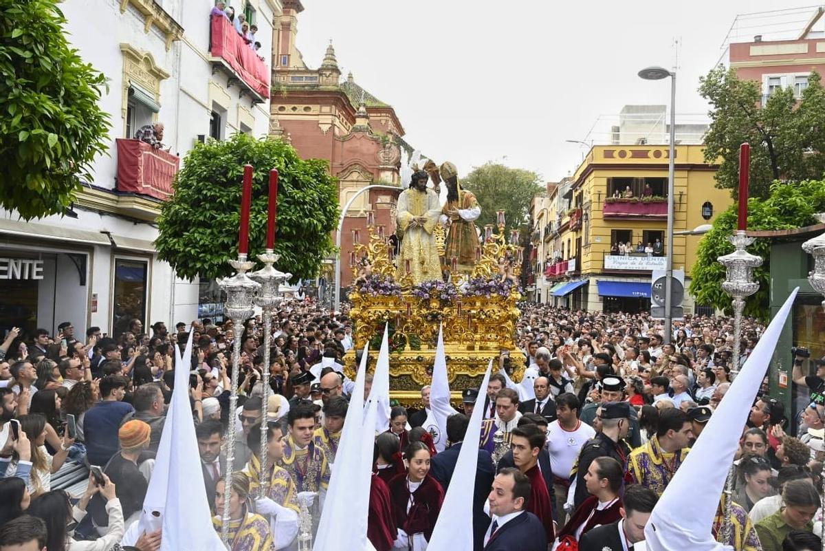 El paso de misterio del Soberano Poder de la hermandad de San Gonzalo en la calle San Jacinto, el pasado Lunes Santo.