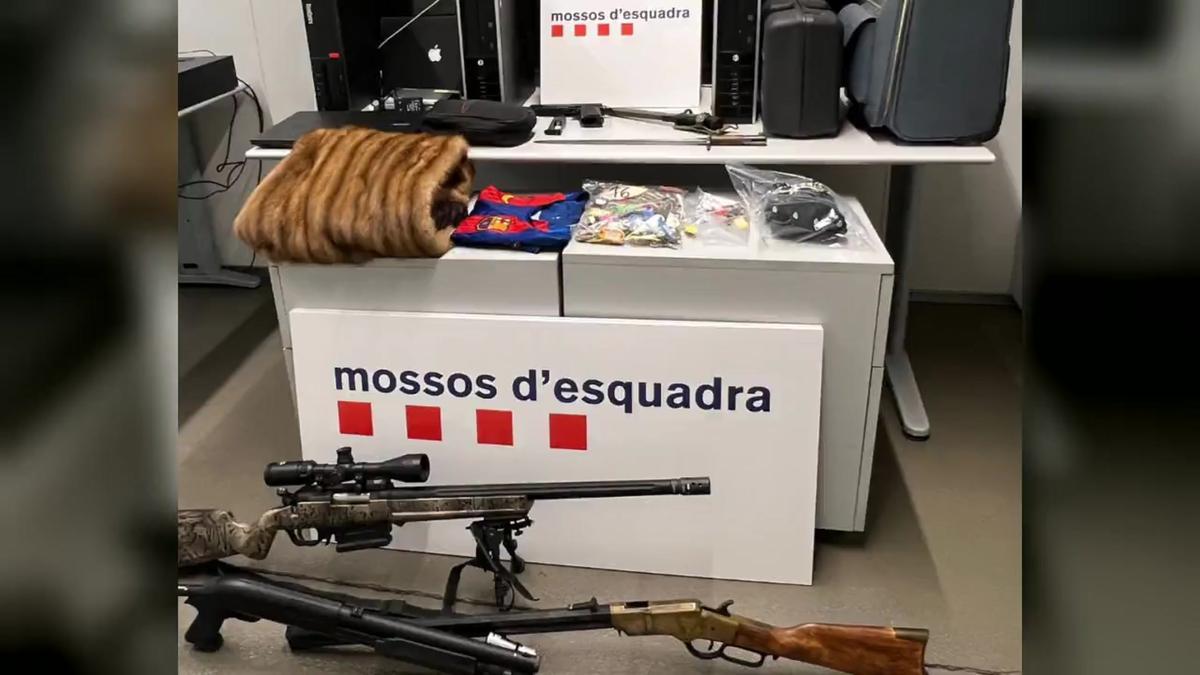 Detenidos dos ladrones multirreincidentes tras varios robos en Sants-Montjuïc y Les Corts, en Barcelona