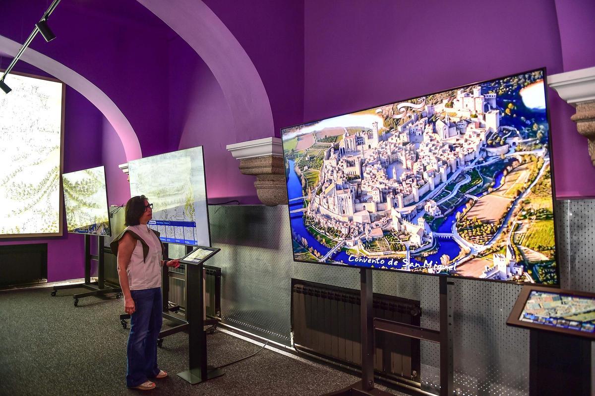 Fotogalería | Nuevo espacio multimedia, en Las Ildefonsas de Plasencia