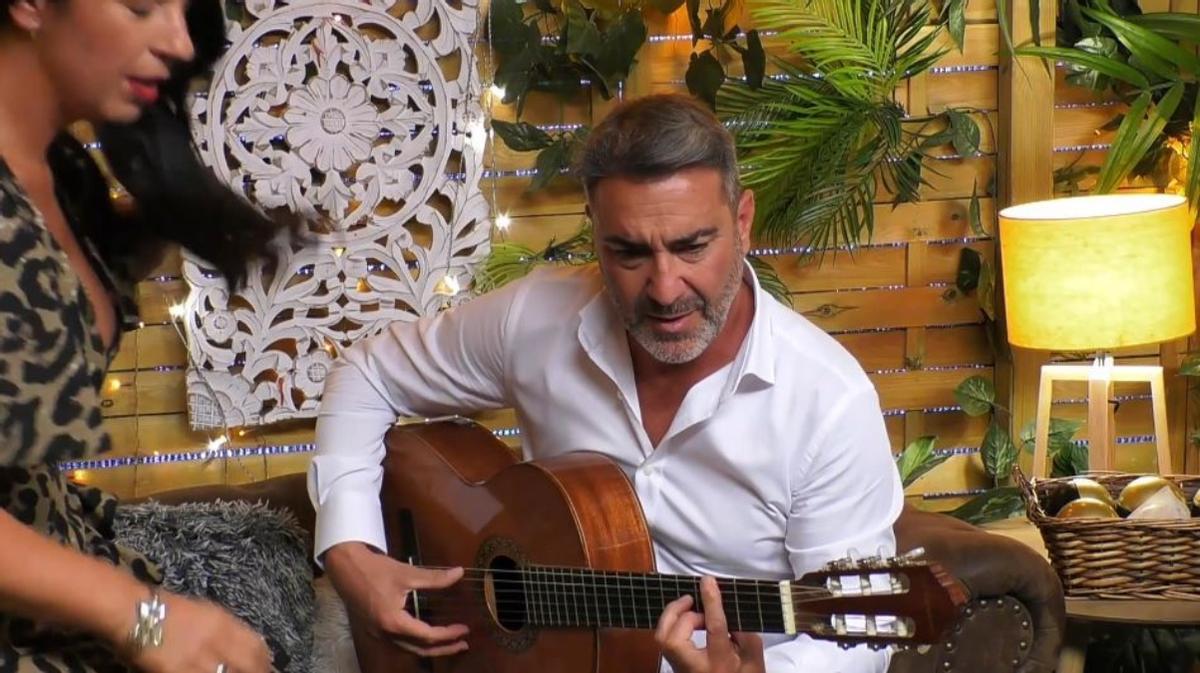 Eduardo y Sonia se fueron al reservado a realizar unas de sus mejores pasiones, el flamenco.