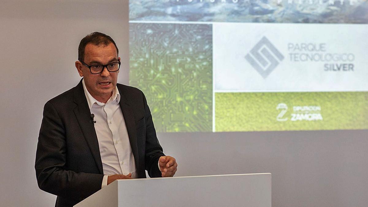 El presidente de la Diputación, durante la presentación del parque tecnológico. |