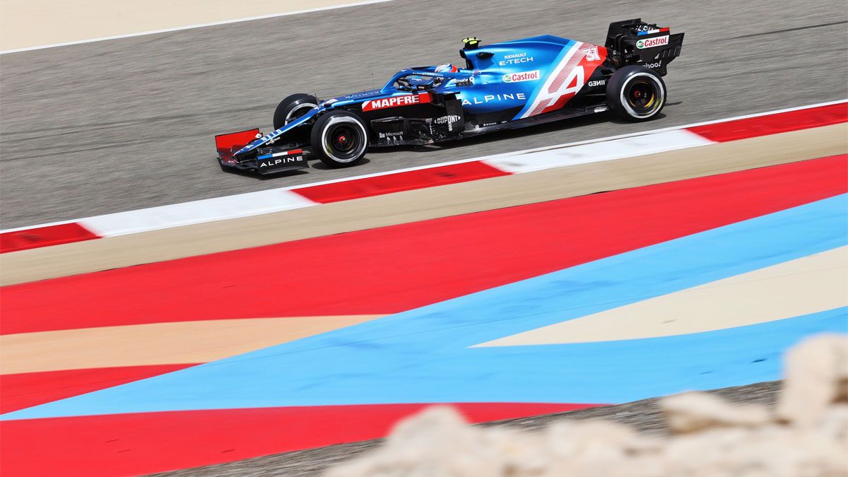 Alonso en su regreso a la F1 con Alpine , en Bahrein