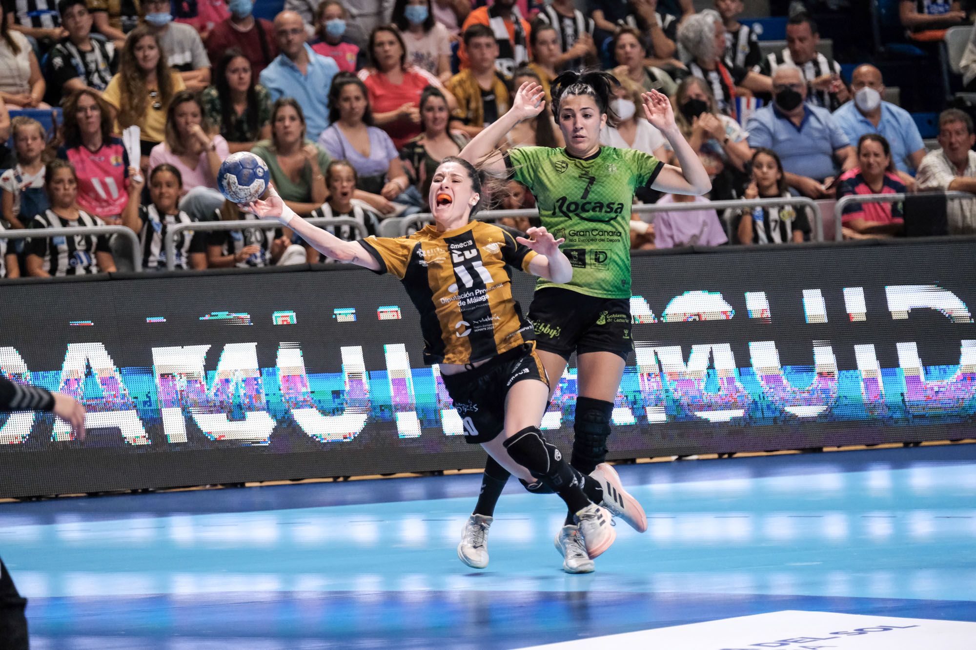 Las imágenes del BM Costa del Sol Málaga - Rocasa Gran Canaria de la final de la EHF European Cup