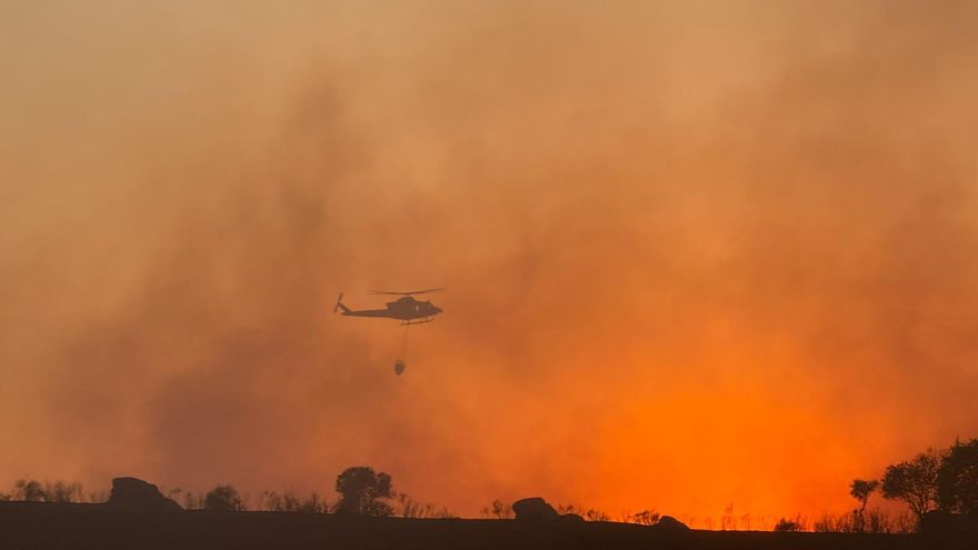 Video | Incendio forestal en Trujillo junto a la A-5