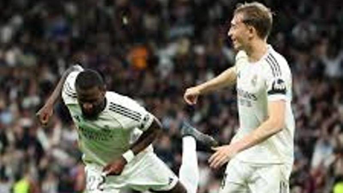 Huijsen y Rudiger, mano a mano bajo el rugido del Etihad