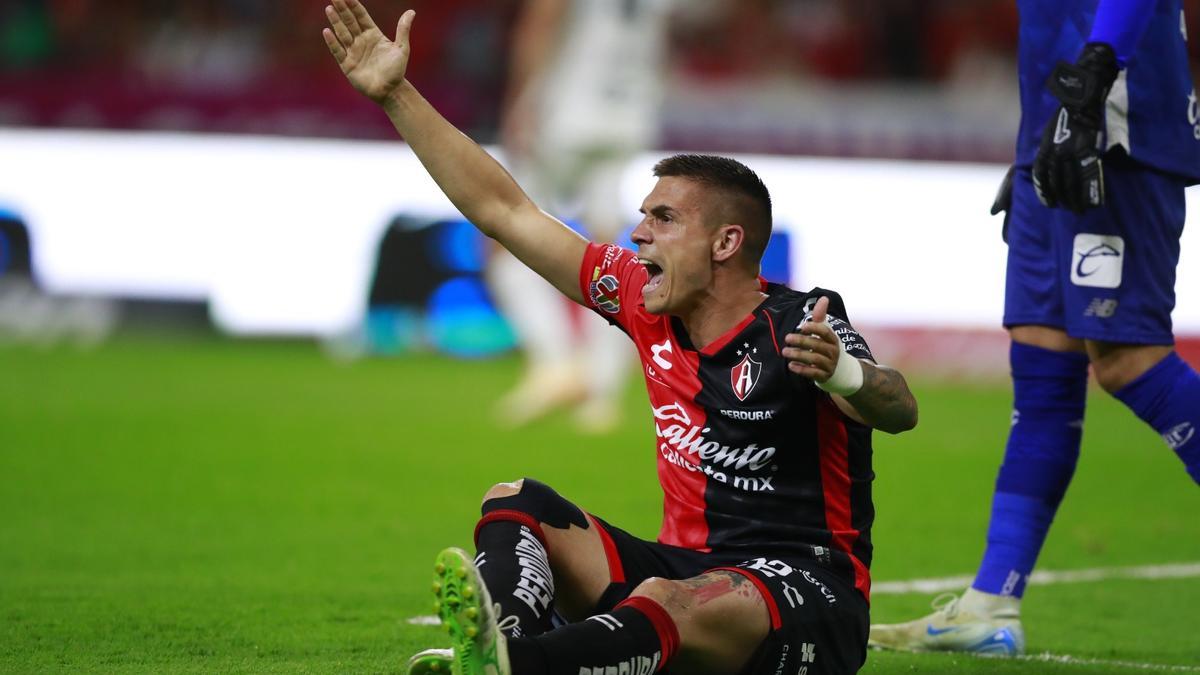 Djuka, en un partido con Atlas.