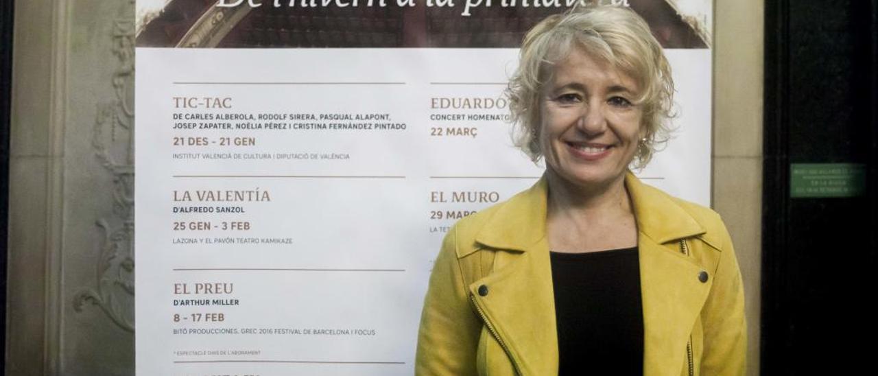 Sol Picó durant un &#039;Confidències&#039; al Teatre Principal amb l&#039;estrena d&#039; «Animal de Sèquia».