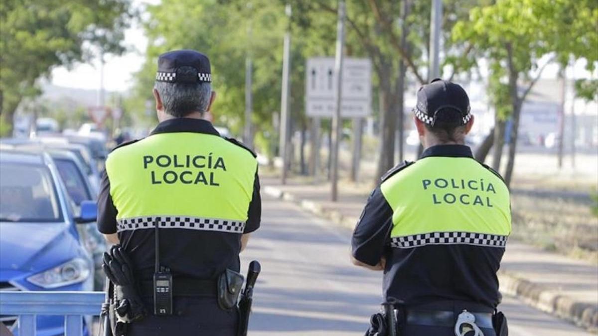 Los nuevos coches de la Policía Local de Sevilla causan furor en Twitter