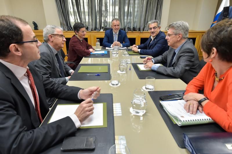 25-01-2020 LAS PALMAS DE GRAN CANARIA. Angel Víctor Torres, presidente de Canarias, recibe a la ministra de Asuntos Exteriores, Unión Europea y Cooperación, Aránzazu González Kaya  | 25/01/2020 | Fotógrafo: Andrés Cruz