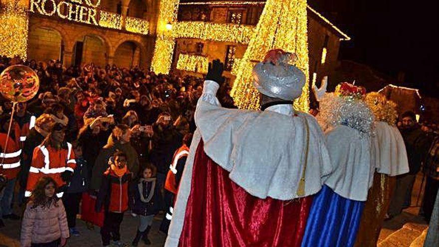 Llegada de los Reyes Magos a Puebla de Sanabria en las navidades de 2019