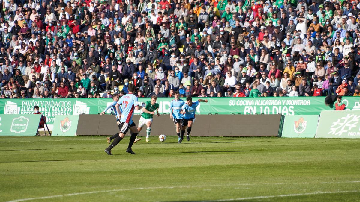 Partido Cacereño-Córdoba de la liga pasada en el Príncipe Felipe (2-2).