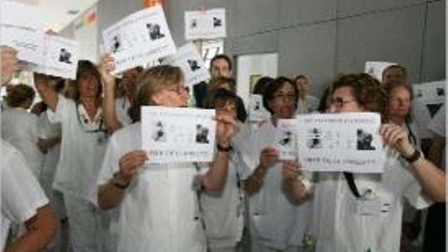 Protesta ahir dels treballadors de l&#039;hospital Sant Joan de Reus.