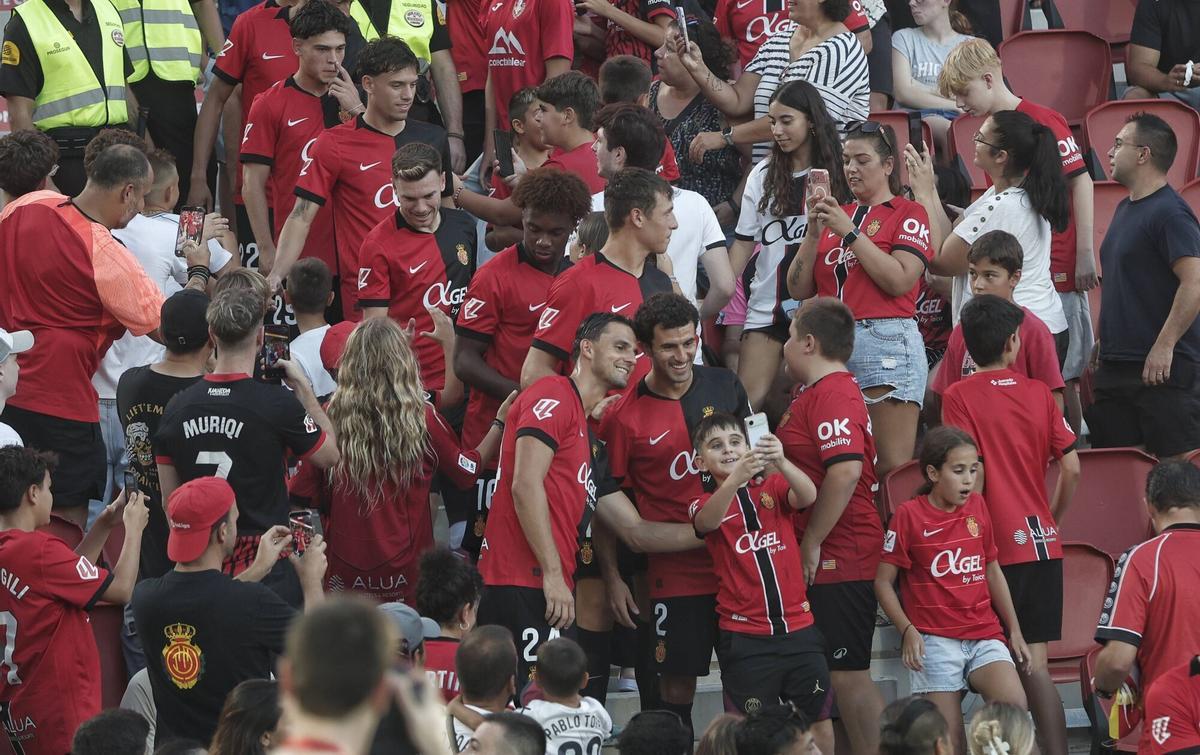 El Trofeo Ciutat de Palma Mallorca-PSG, en imágenes