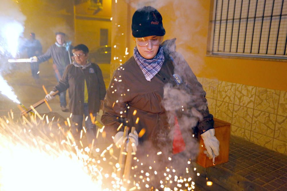 Instante de la Passejà de Sant Onofre celebrada el sábado por la noche en Quart de Poblet.