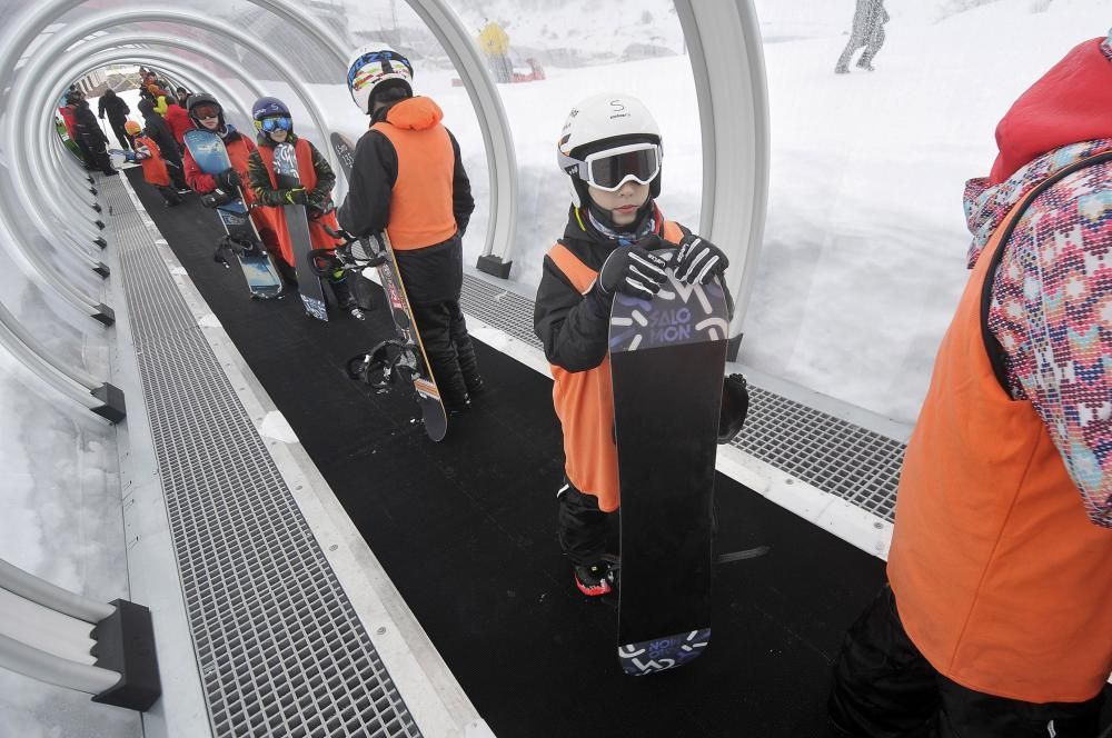 Ampliación de temporada de esquí en la pista de debutantes de Pajares