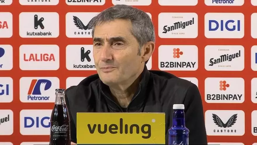 Valverde: "Sigo el ejemplo del Villarreal; brindar con champán al llegar a 42 puntos"