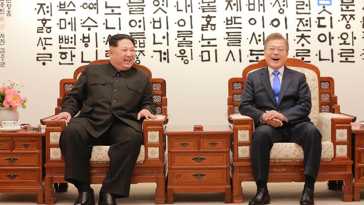 Kim Jong Un y Moon Jae-in, pactan el final de las tensiones armamentísticas entre las dos coreas.