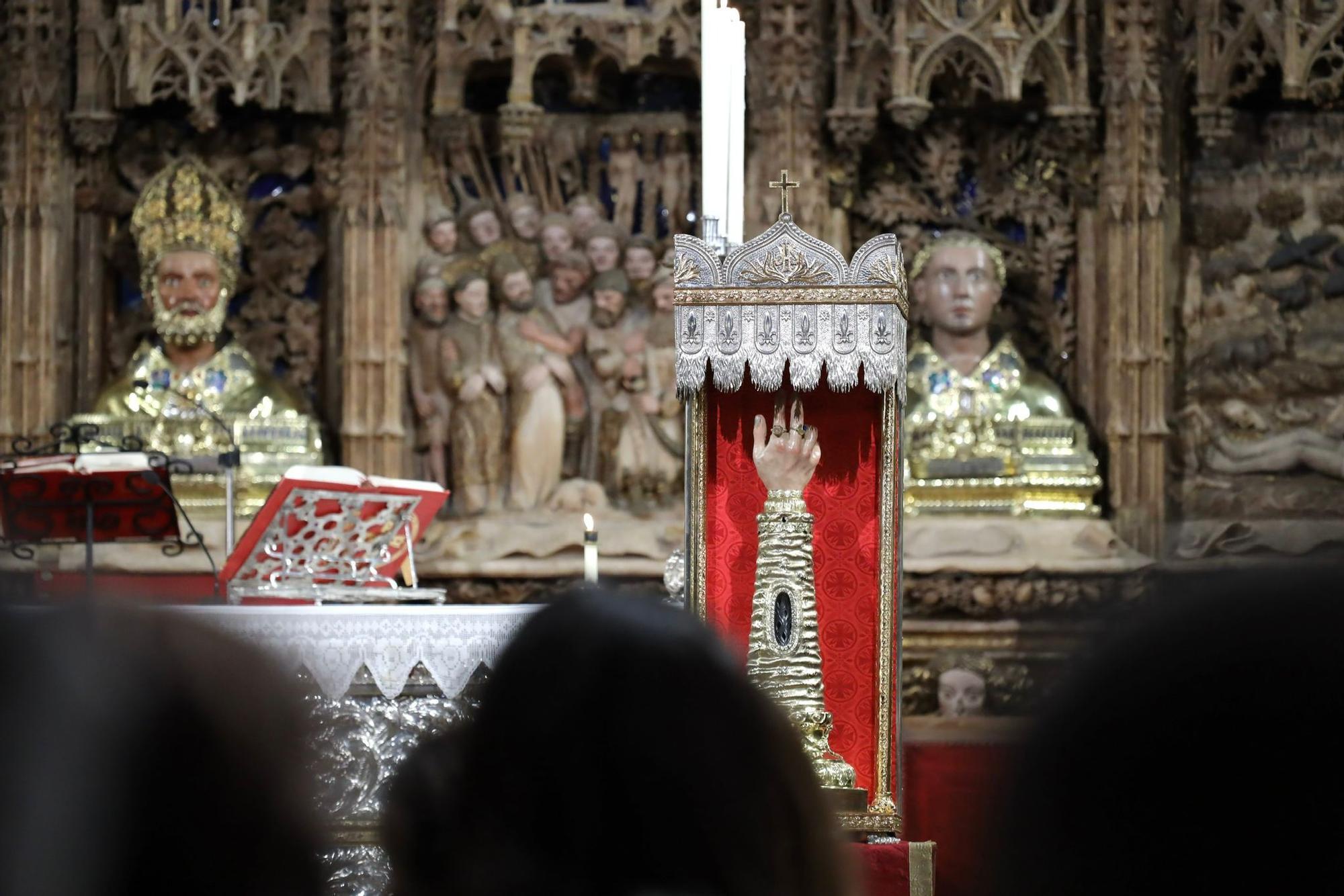 En imágenes | Solemne misa por San Valero en La Seo de Zaragoza