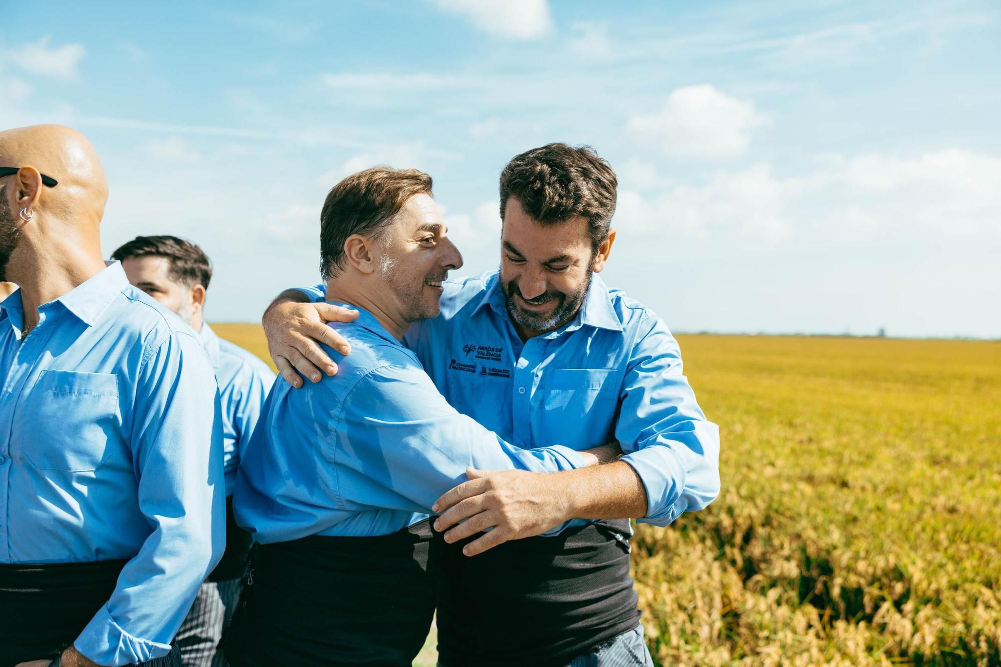 Los chefs Michelin se ponen la 'faixa' para la sega de l'Albufera