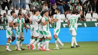 Isma Ruiz rescata al Córdoba CF de una batalla campal ante el Tenerife en El Arcángel