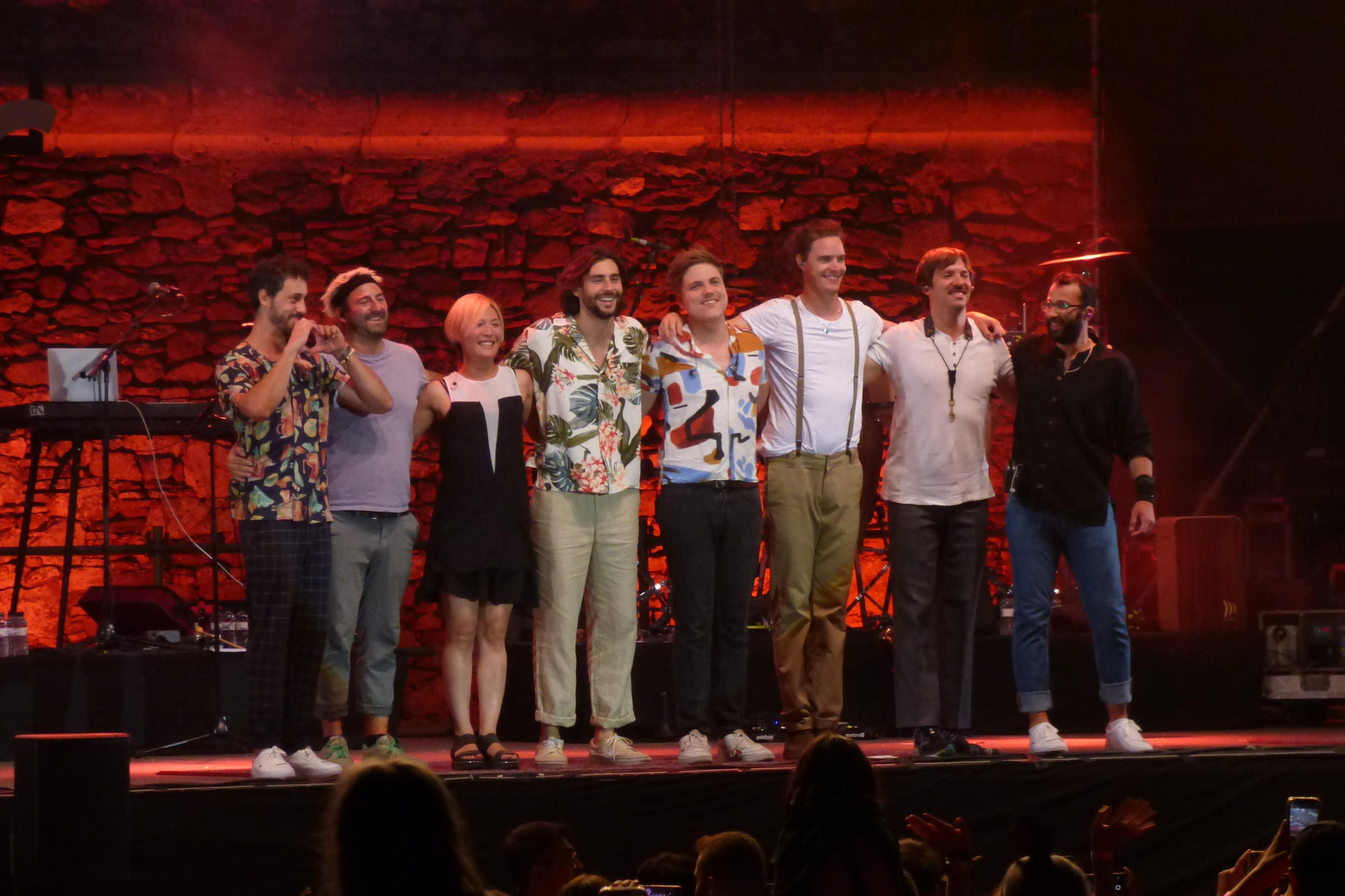 Sara Roy, Greg Taro i Alvaro Soler animen un públic enèrgic a la Ciutadella de Roses