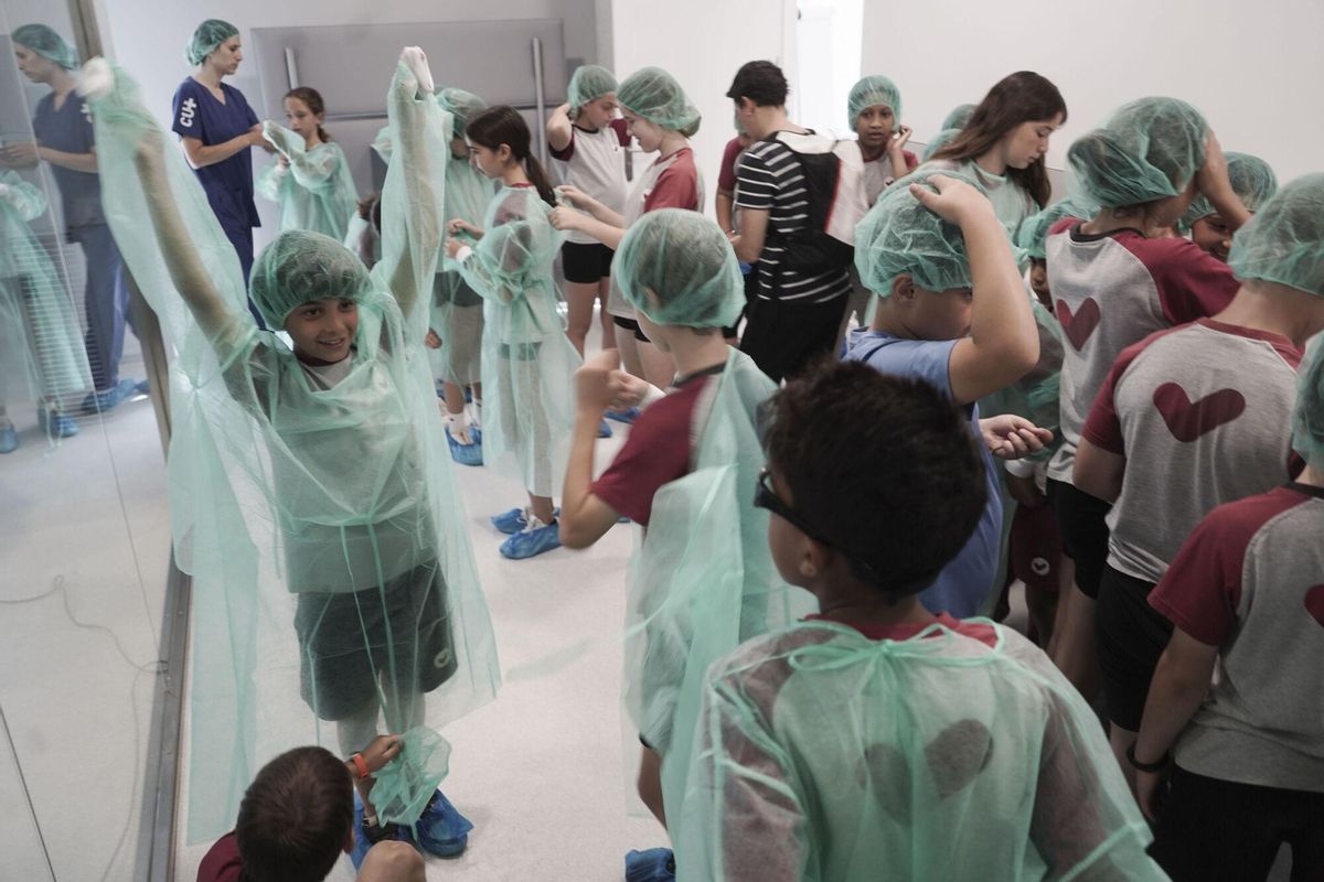 MANRESA . FUB . CLINICA UNIVERSITARIA . JORNADA PROMOCIO SALUT AMB 400 ESCOLARS