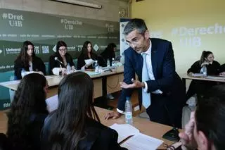 Así ha sido el primer juicio simulado de la UIB