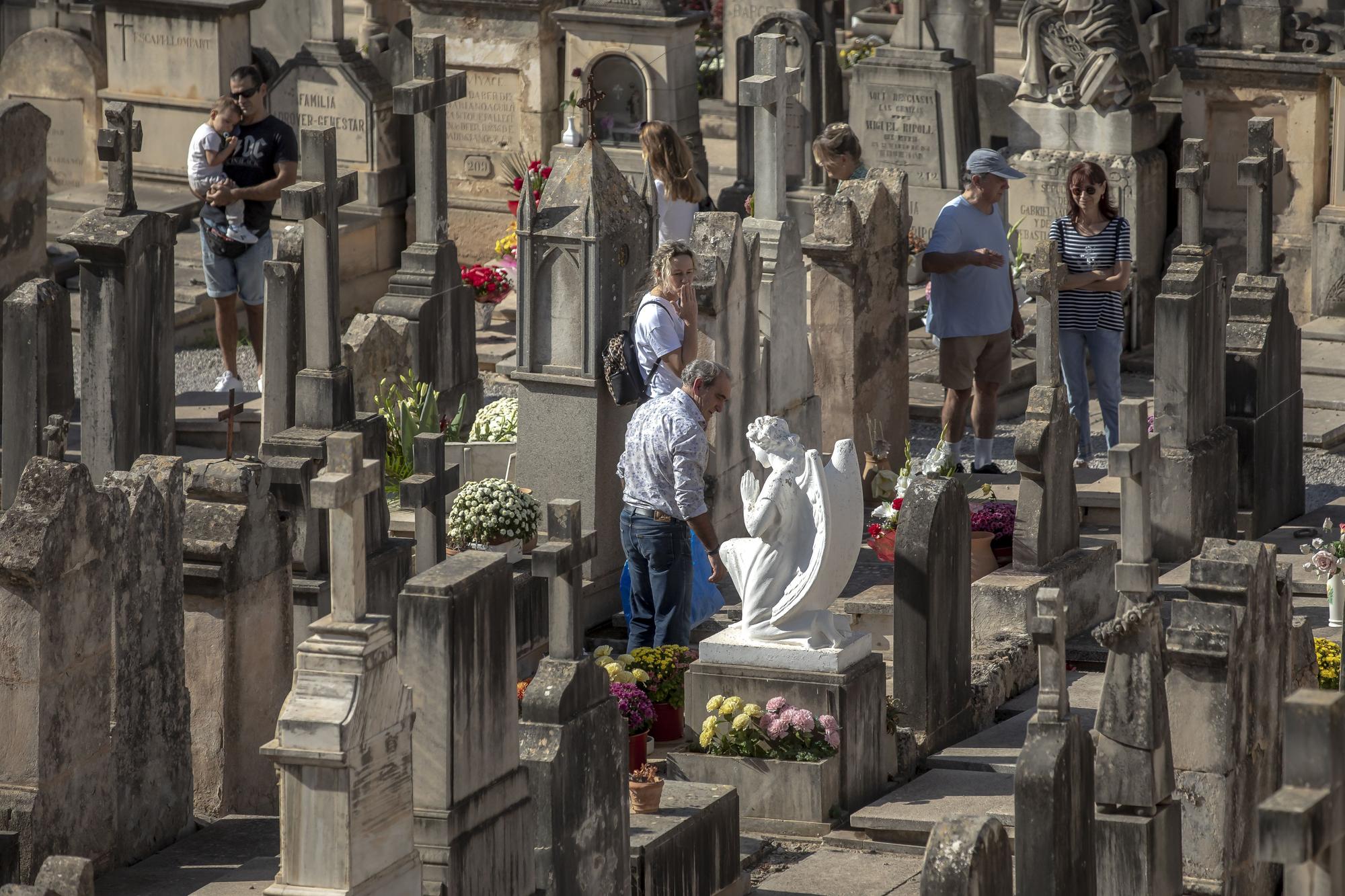 Tots Sants en el cementerio de Palma