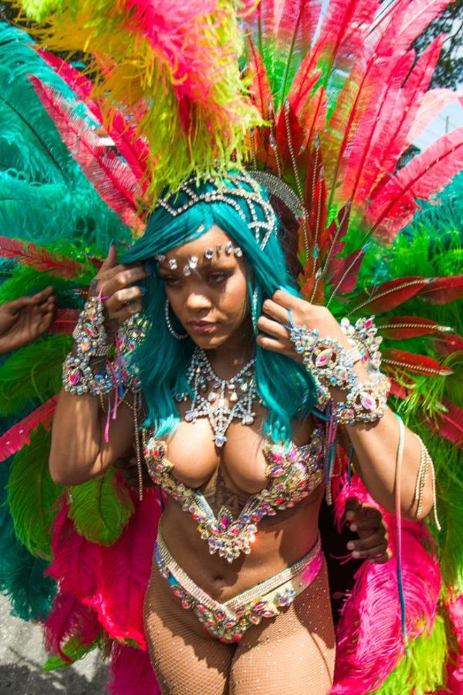 Rihanna y su look fantasía en el Carnaval de Barbados