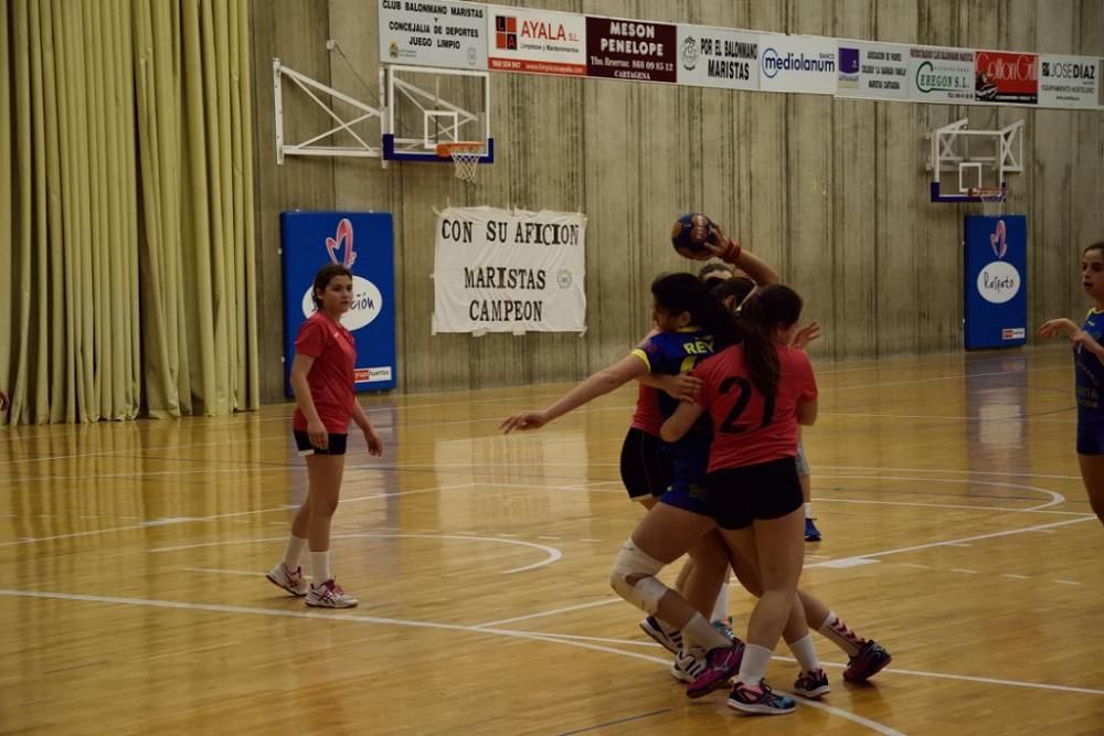 Balonmano: el Maristas Cartagena, campeón regional infantil femenino