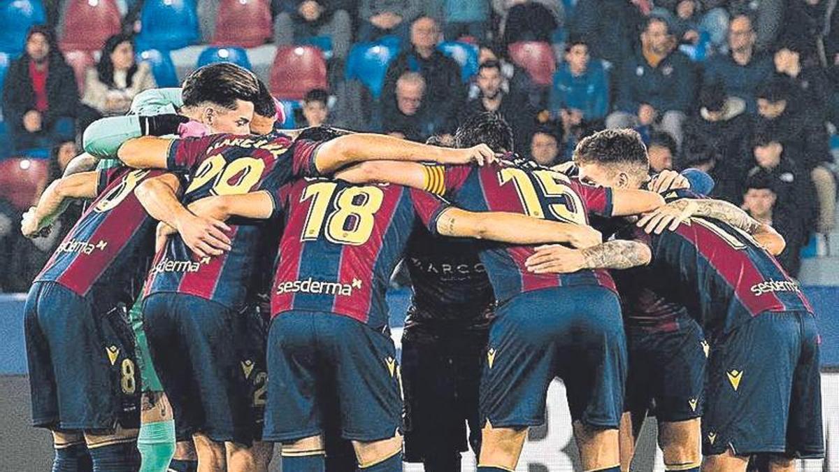 El Levante busca tres puntos importantes en Vitoria