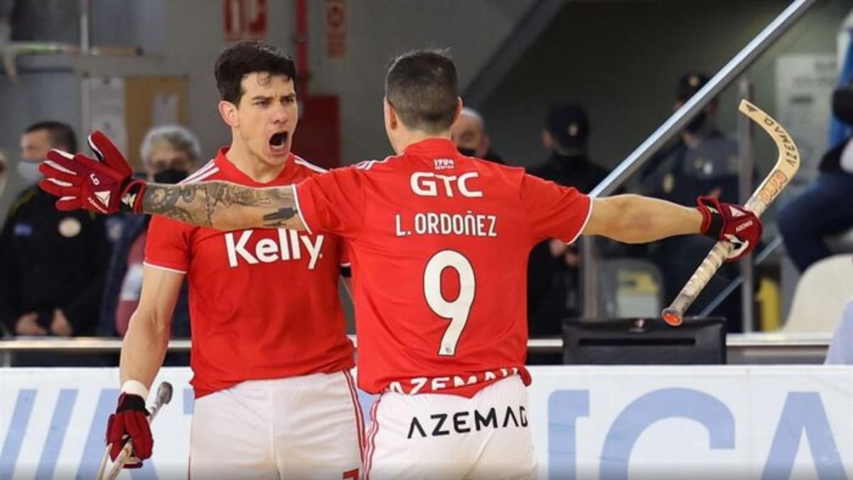 Pablo Álvarez celebra un gol en la Golden Cup