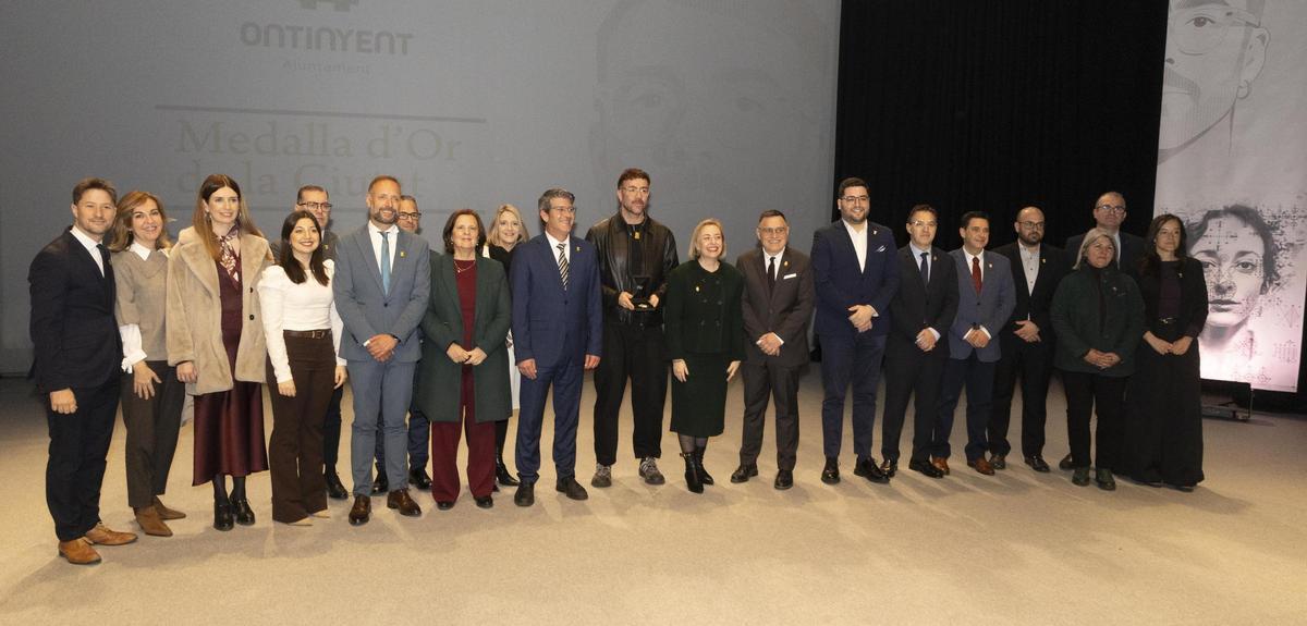 Todas las fotos: Marcos Morau recibe la Medalla de Oro de Ontinyent
