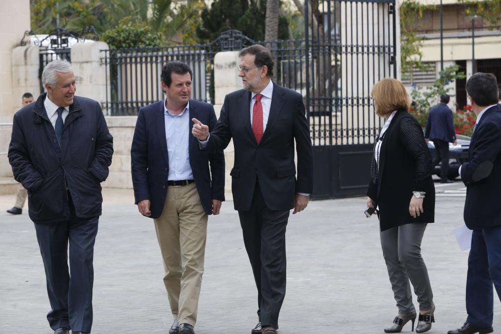 Los portavoces del PP se reúnen en Alicante con Rajoy