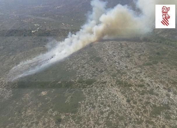 Extinguido el incendio de Teulada y Benissa tras quemar 3,5 hectáreas